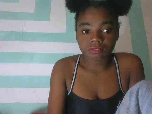 Hemreyi's webcam live show
