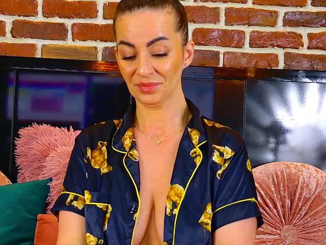  MissSerenity chat room