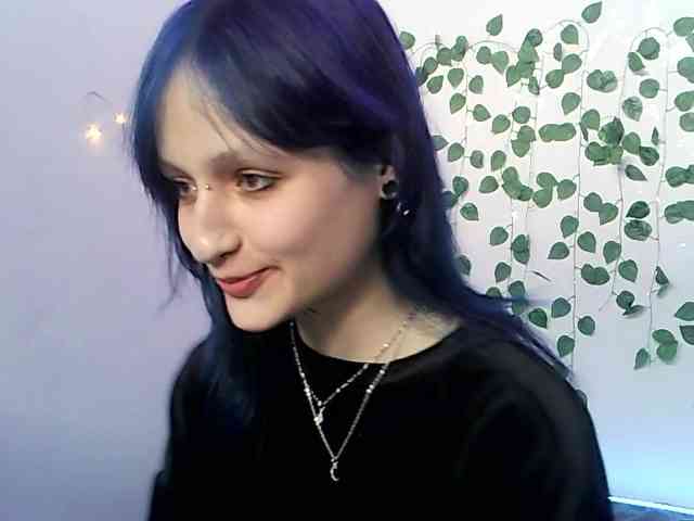 EsterErdmond webcam