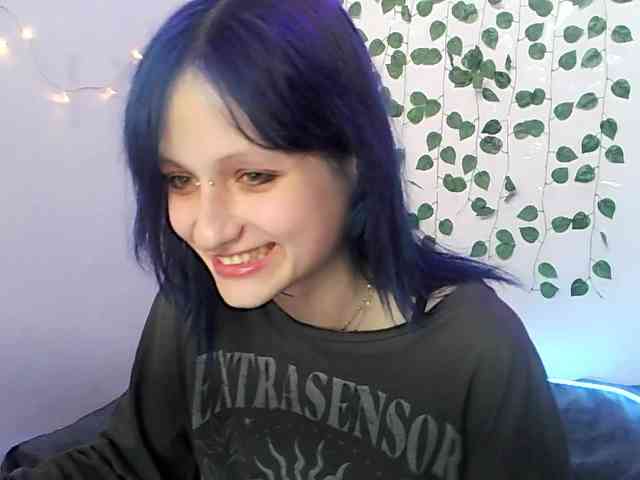EsterErdmond webcam