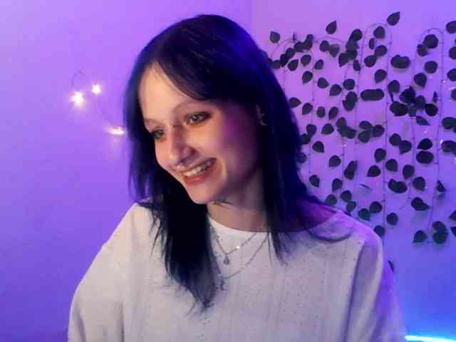 EsterErdmond webcam