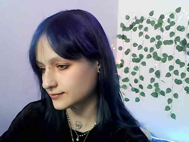 EsterErdmond webcam
