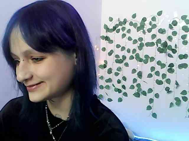 EsterErdmond webcam
