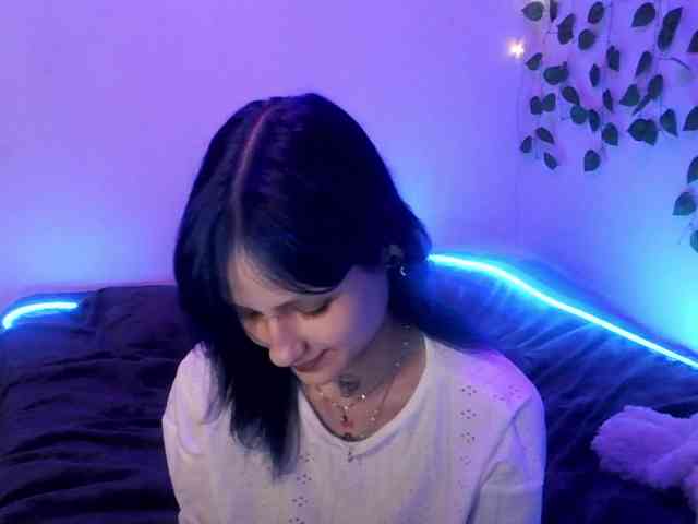 EsterErdmond webcam