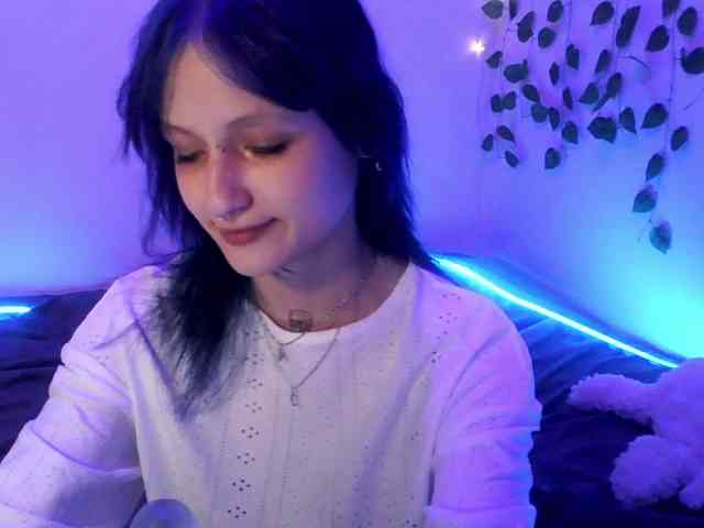 EsterErdmond webcam