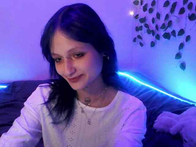 EsterErdmond webcam