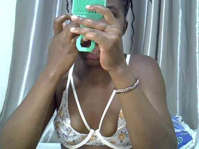 sweet-cherrie webcam