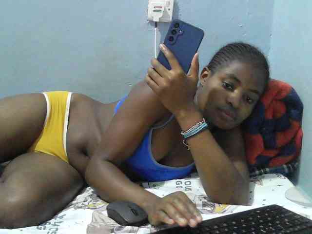 sweet-cherrie webcam