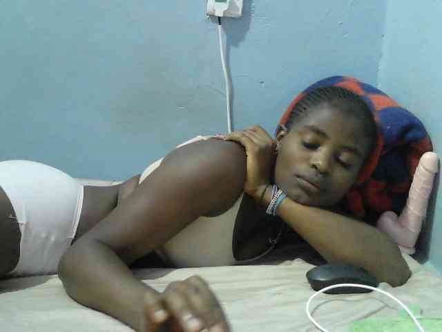 sweet-cherrie webcam