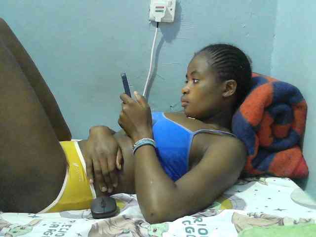 sweet-cherrie webcam