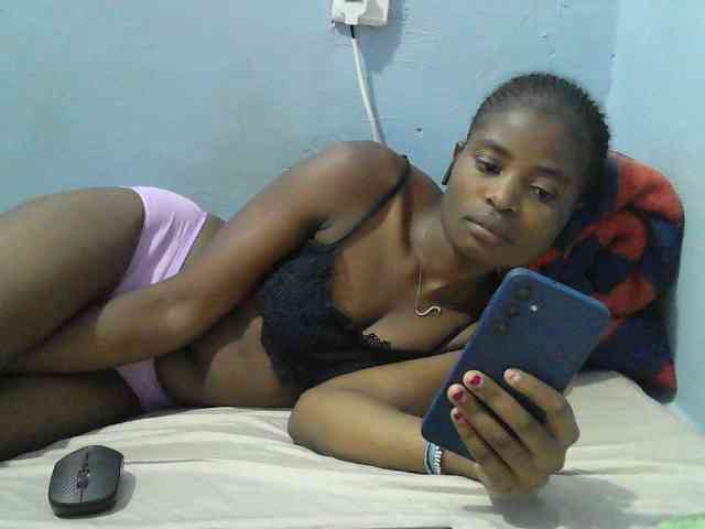 sweet-cherrie webcam