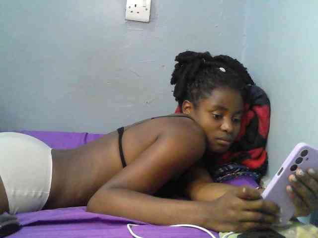 sweet-cherrie webcam