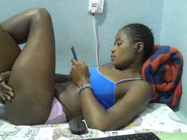 sweet-cherrie webcam