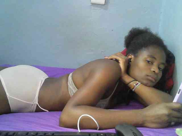 sweet-cherrie webcam