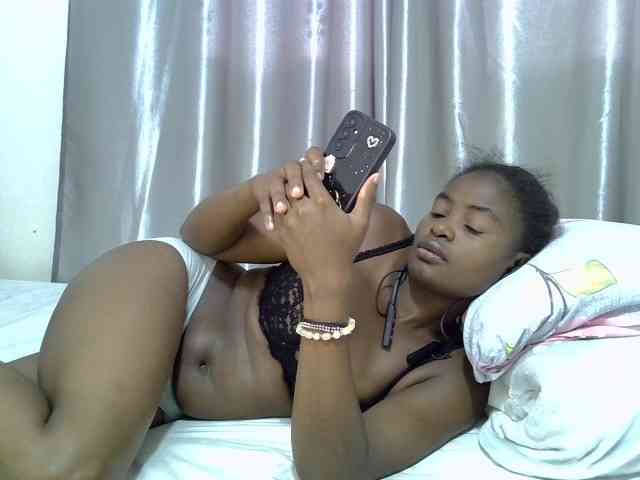 sweet-cherrie webcam