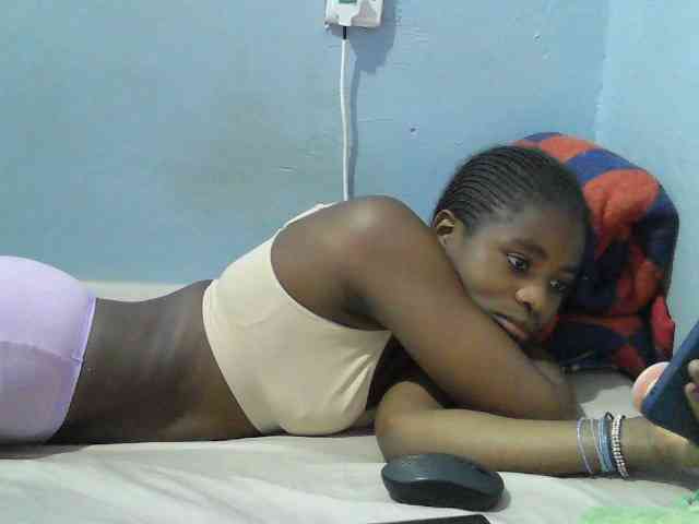 sweet-cherrie webcam