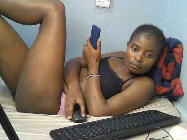 sweet-cherrie webcam