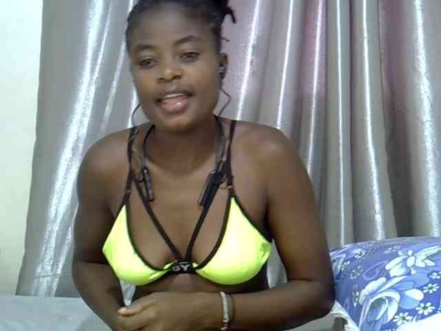 sweet-cherrie webcam