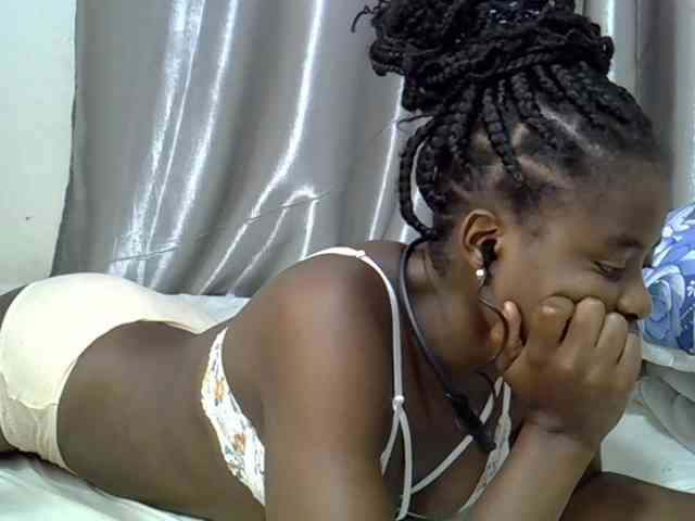 sweet-cherrie webcam