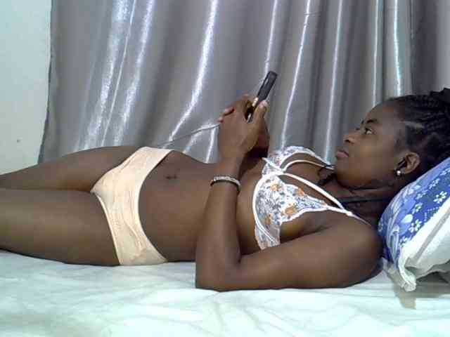 sweet-cherrie webcam