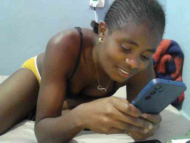 sweet-cherrie webcam