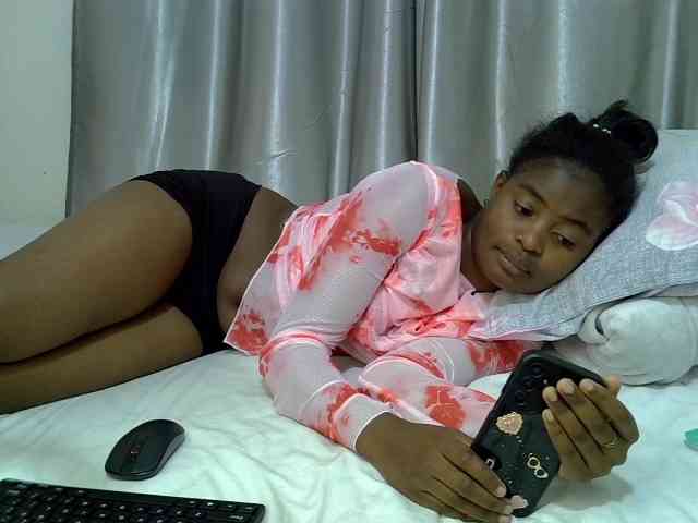 sweet-cherrie webcam