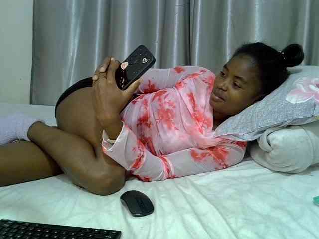 sweet-cherrie webcam