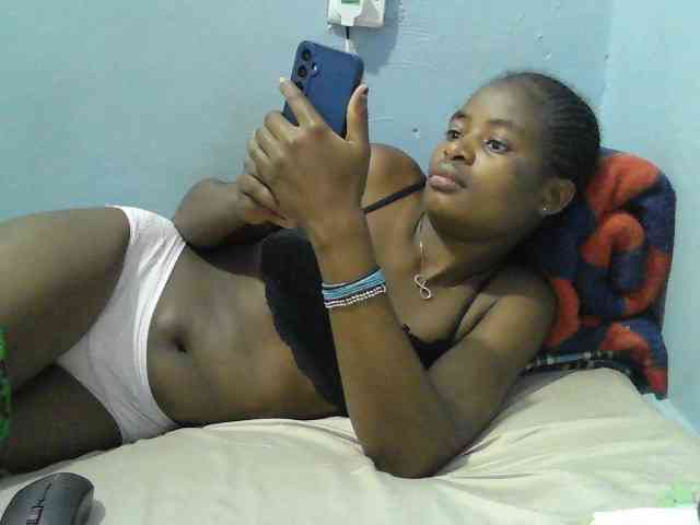 sweet-cherrie webcam