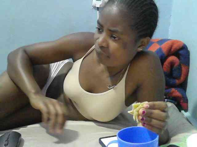sweet-cherrie webcam