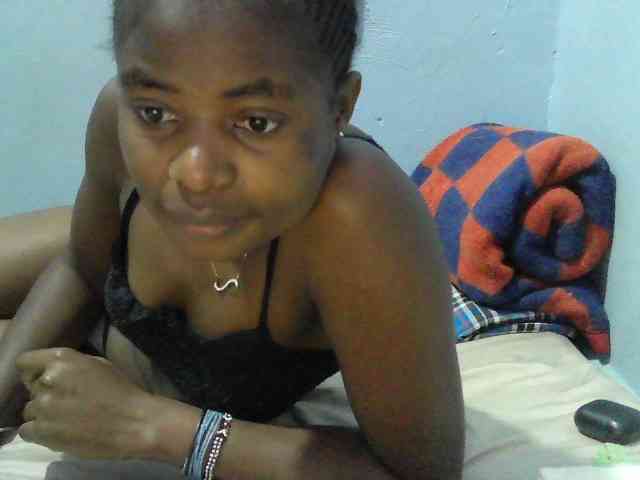 sweet-cherrie webcam