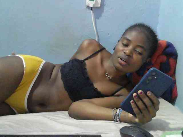 sweet-cherrie webcam