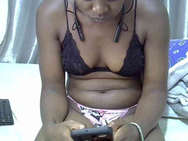 sweet-cherrie webcam