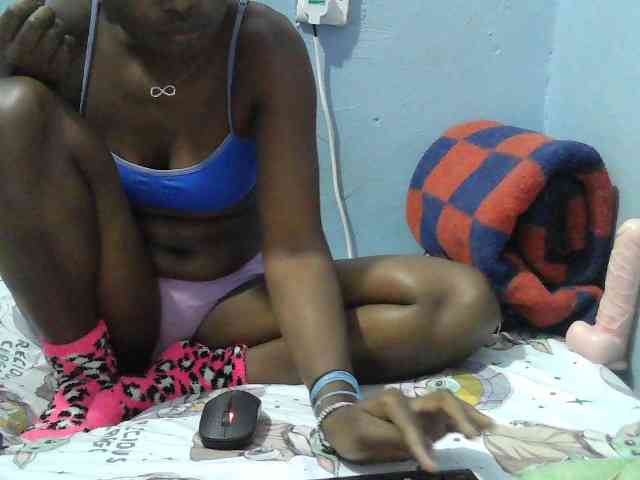 sweet-cherrie webcam