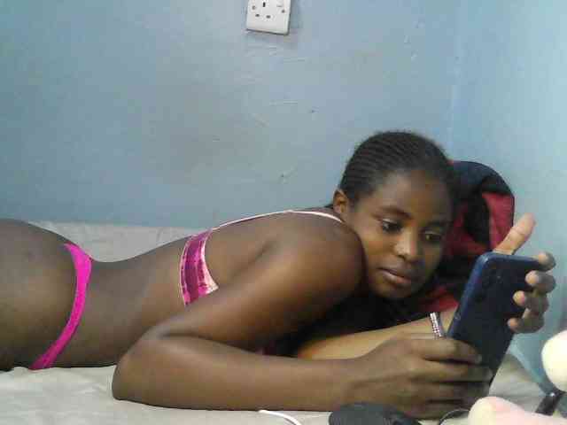 sweet-cherrie webcam