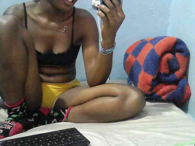 sweet-cherrie webcam