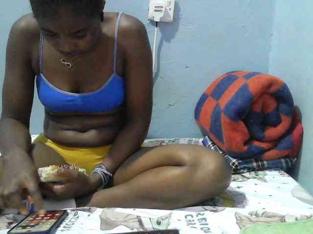 sweet-cherrie webcam