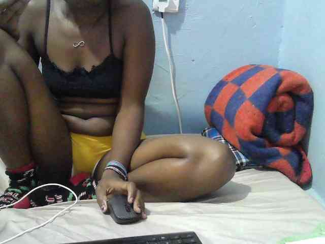 sweet-cherrie webcam