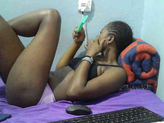 sweet-cherrie webcam