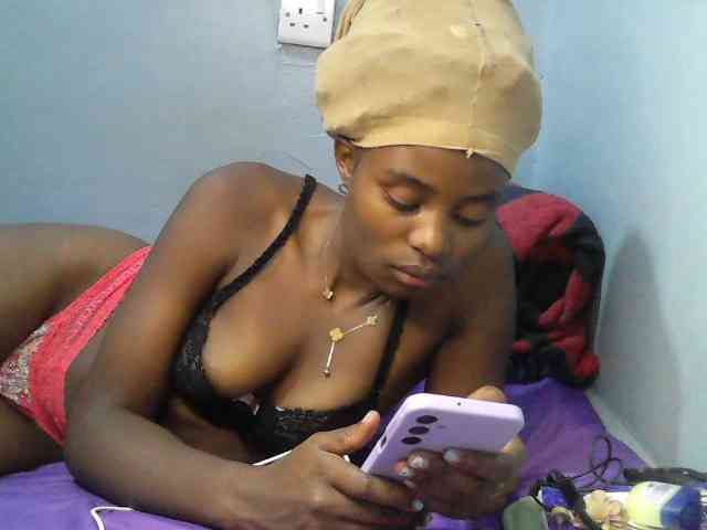 sweet-cherrie webcam