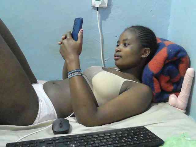 sweet-cherrie webcam