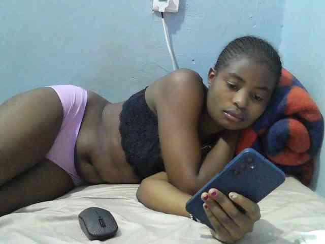 sweet-cherrie webcam