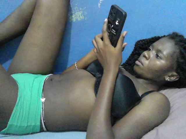 sweet-cherrie webcam