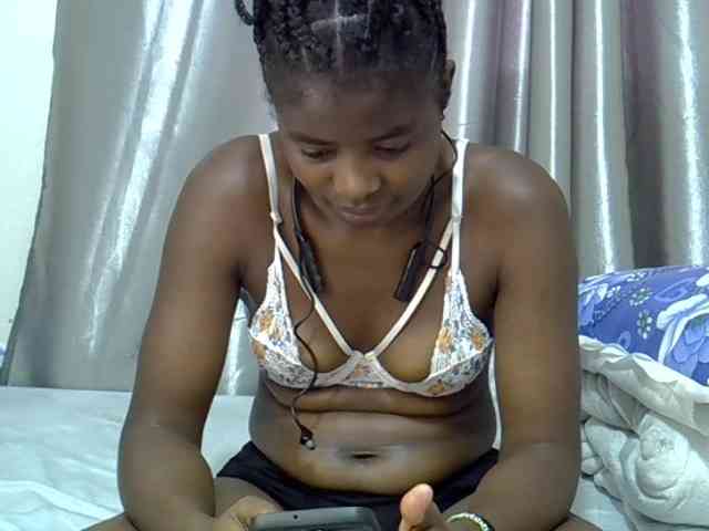 sweet-cherrie webcam