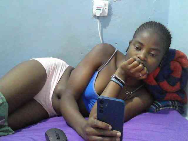 sweet-cherrie webcam