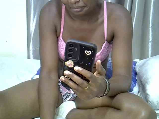 sweet-cherrie webcam