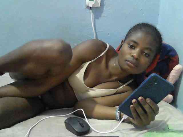 sweet-cherrie webcam