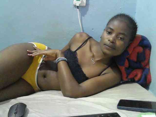 sweet-cherrie webcam