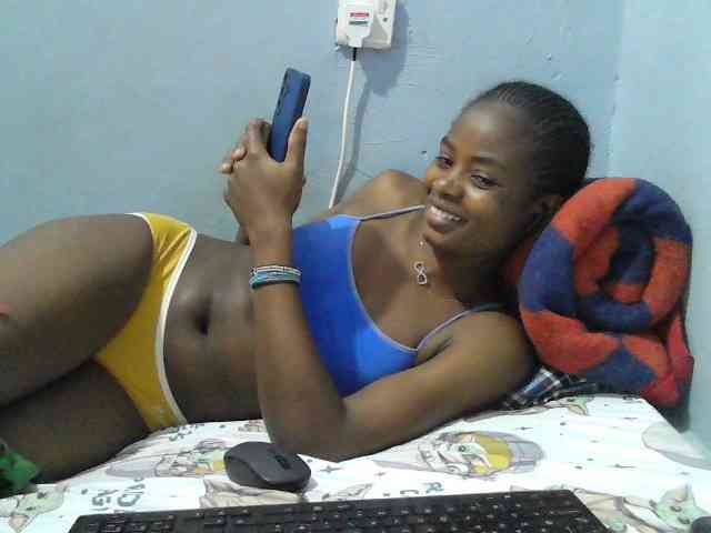 sweet-cherrie webcam