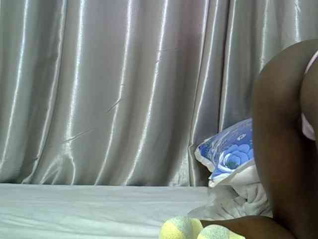 sweet-cherrie webcam