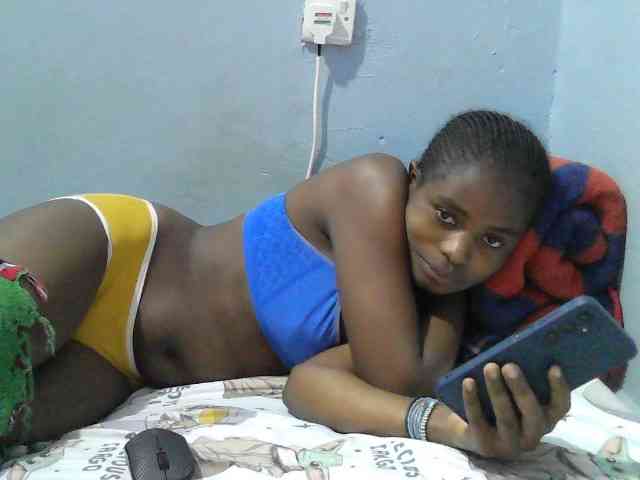 sweet-cherrie webcam